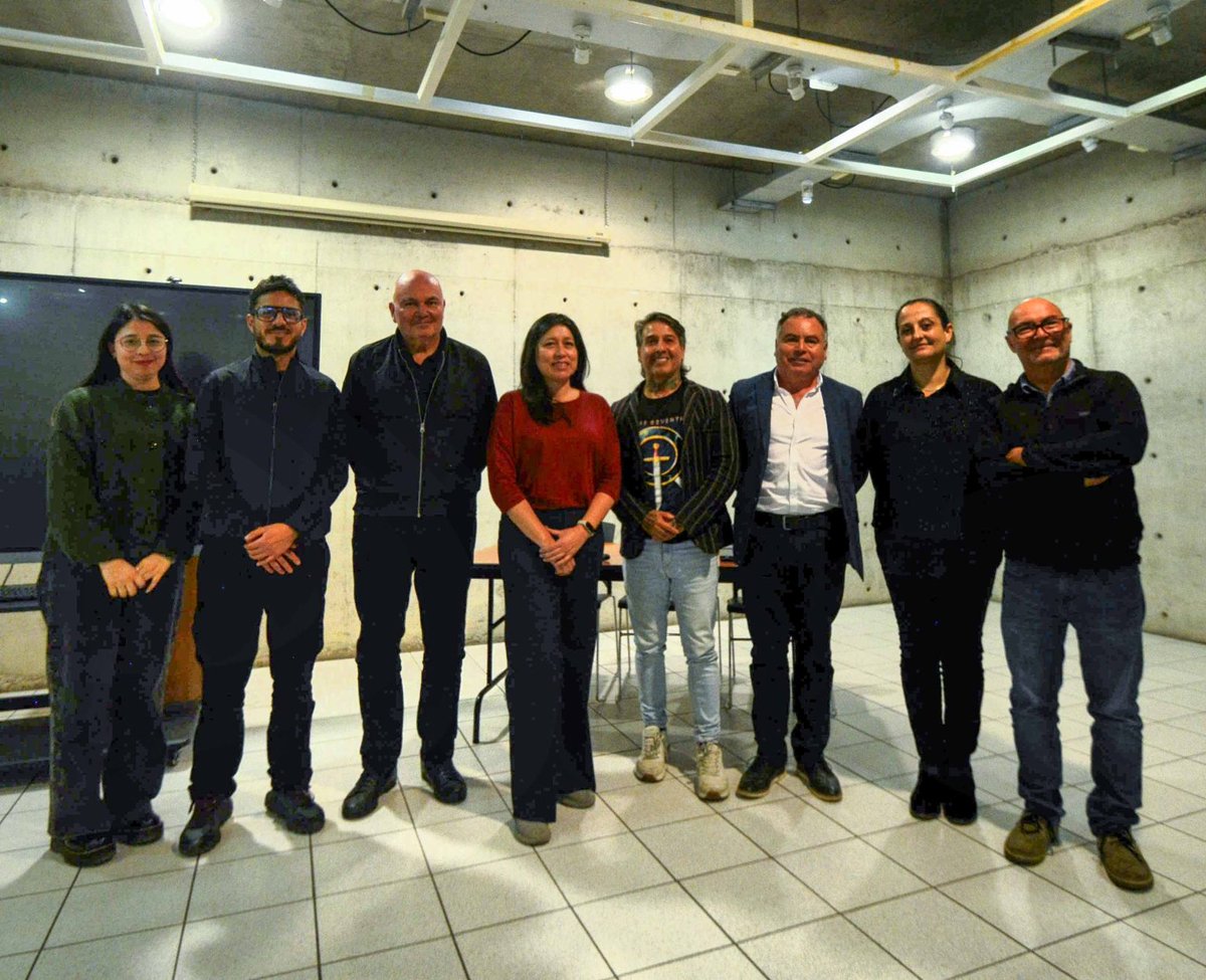 AUR_cl's tweet photo. Escuela de Arquitectura @UCNorte  compartió investigaciones sobre arquitectura, #territorio y #patrimonio!!
https://t.co/o0IjDkoiHW https://t.co/qzyMS1HOUD