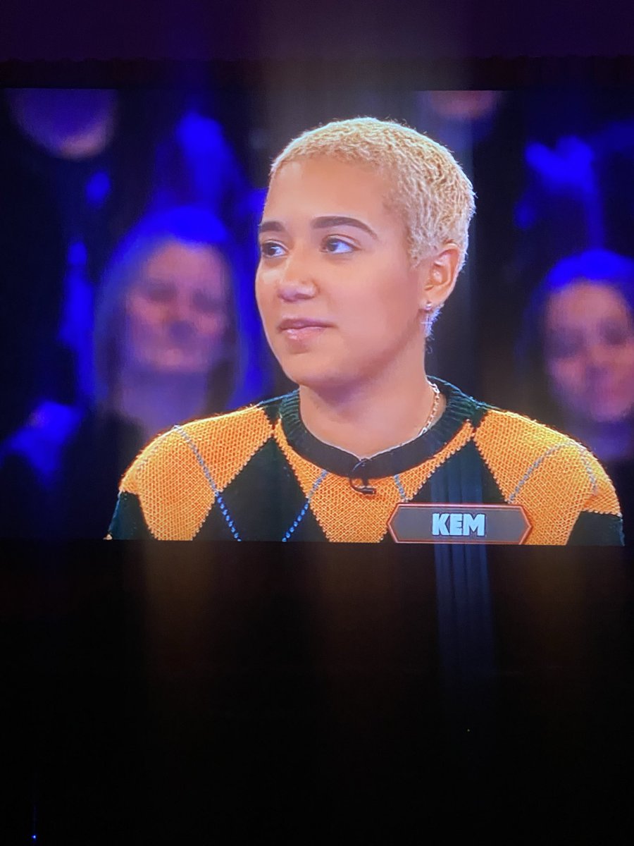 _GabbySteve's tweet photo. My cousin was crushing on this game show player on “Deal or No Deal” U.K for weeks.

Turns out, she came with her partner, another beauty. What a waste.😔🤔 https://t.co/rjlwwS2gXc
