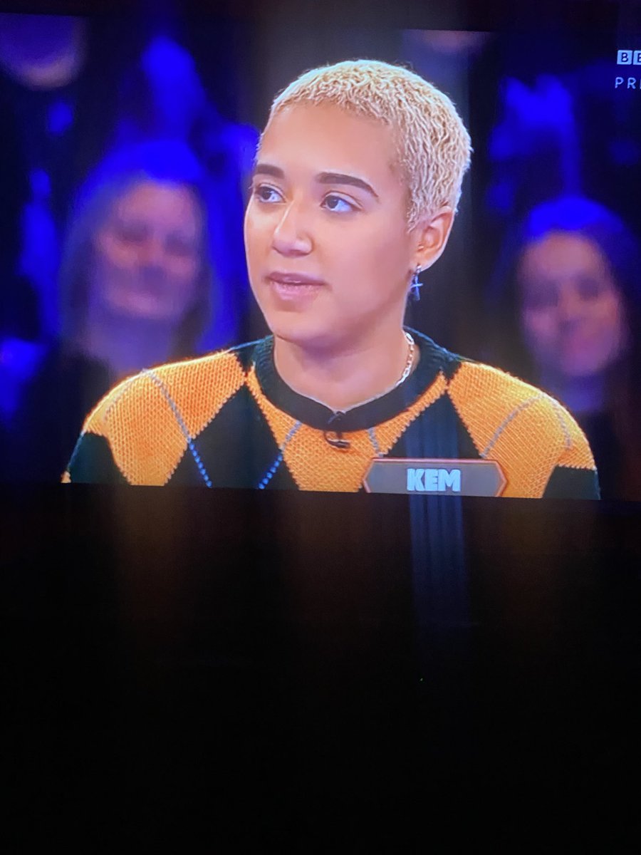 _GabbySteve's tweet photo. My cousin was crushing on this game show player on “Deal or No Deal” U.K for weeks.

Turns out, she came with her partner, another beauty. What a waste.😔🤔 https://t.co/rjlwwS2gXc