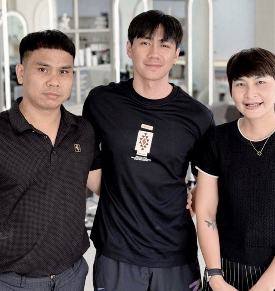 puangpuuuu's tweet photo. ยังหล่อไม่เปลี่ยนเลยเนอะ #แจมรชตะ ได้เห็นหน้าละ สบายใจ https://t.co/5SreaT4oJo