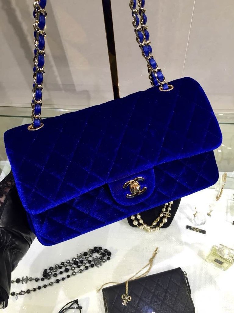 radianceglimmer's tweet photo. velvet dark blue Chanel https://t.co/bBqrP71zs8