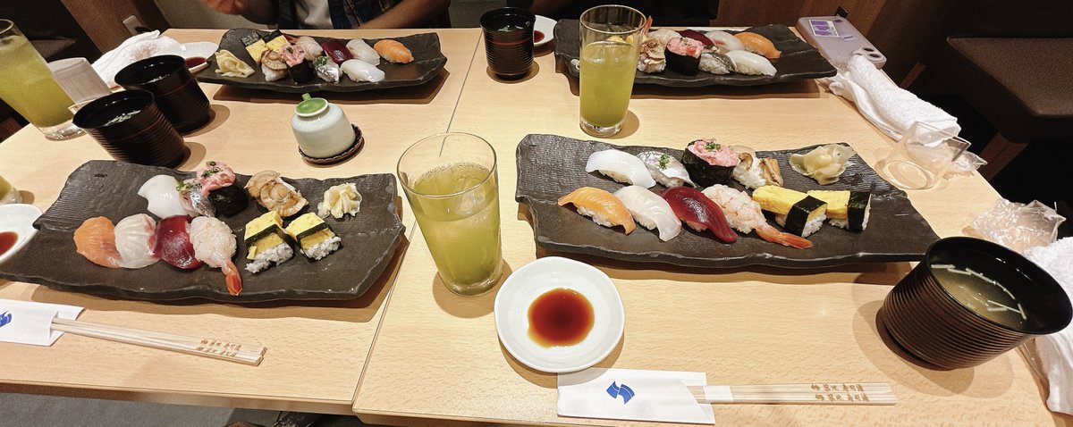 yuki_8417's tweet photo. 2026年8月19日(水) 上京生活中、東京観光。
渋谷駅：築地寿司清 回らないお寿司（初）
渋谷サクラステージ：HARBS高級ケーキ（初）
墨田区：すみだ水族館（初）、東京スカイツリー
渋谷駅：松屋、解散（夜ご飯23:00〜0時） https://t.co/6yLeyyh4jc