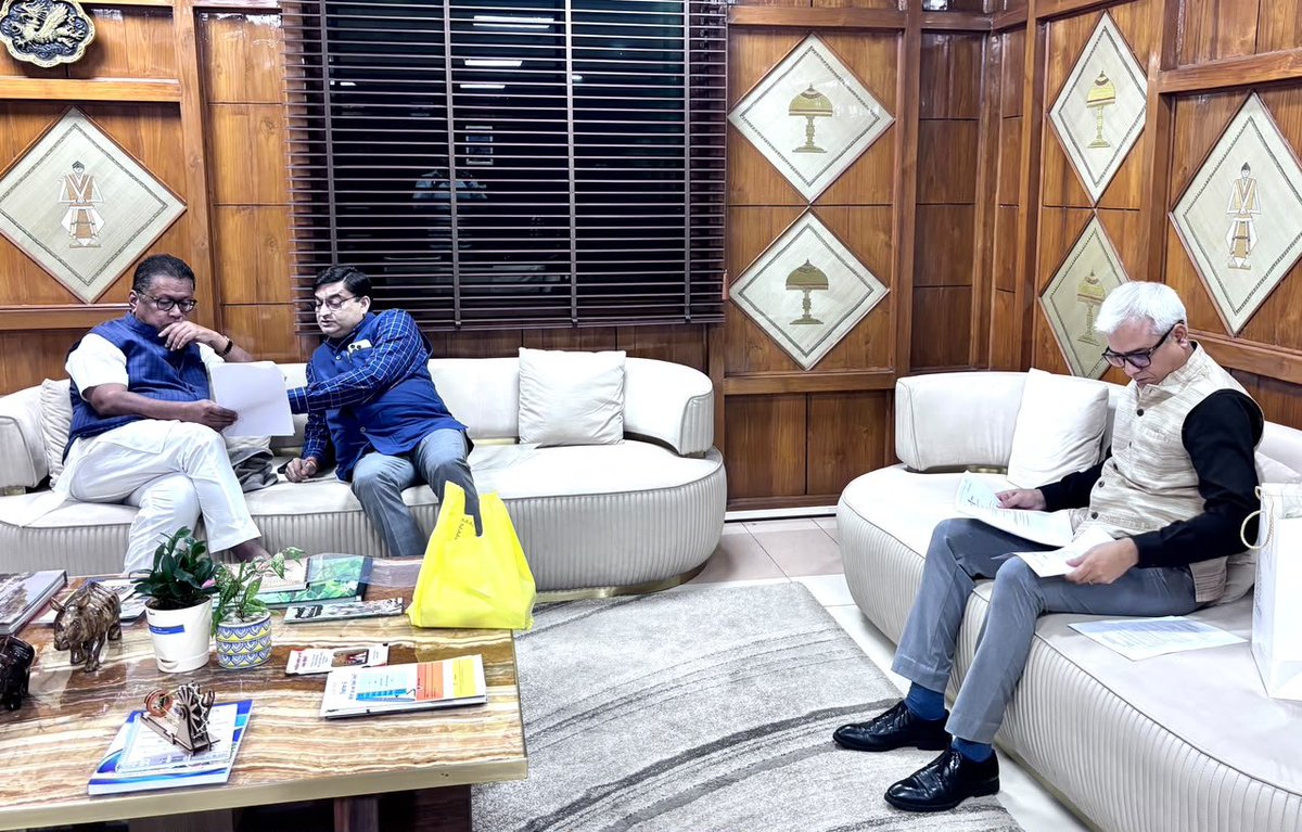 ranojpeguassam's tweet photo. Today, I met Hon’ble Chancellor of EdTech Skills University Shri Vishva Lochan Agarwal and Hon’ble Vice Chancellor Prof. Himanshu Panchal at Janata Bhawan. The new private university, being developed in Tinsukia, was established under the EdTech Skills University Act, 2025.

We exchanged views on skill-based education and opportunities for Assam’s youth. I conveyed my best wishes for the university’s successful journey.
@himantabiswa 
@CMOfficeAssam