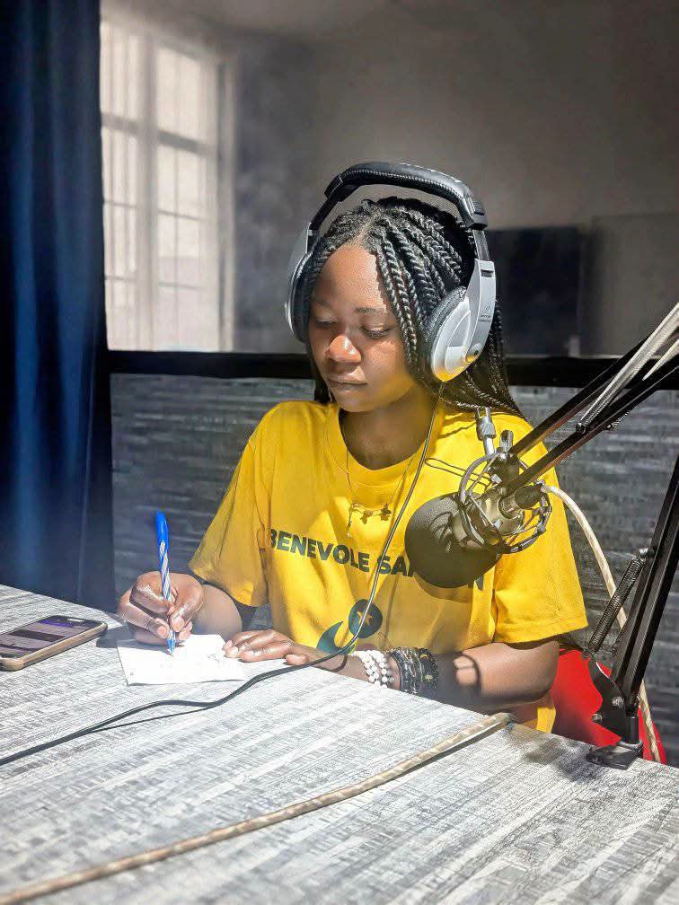 safrdcongo's tweet photo. Emission radio de ce 4 Septembre 2026 de 16h10 à 16h40 sur canal UNIGOM 105.5Mhz avec la modération de Écho Santé UNIGOM et intervention des expertes de SAF RDC.

Message clef :

Zéro alcool pendant toute la grossesse. L’alcool, quelle que soit sa forme — bière, vin, whisky,... https://t.co/tgdFsaBdYw