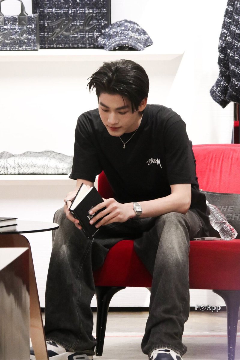 pcsiiz's tweet photo. นะครับเมะ https://t.co/l4Wp4e4835