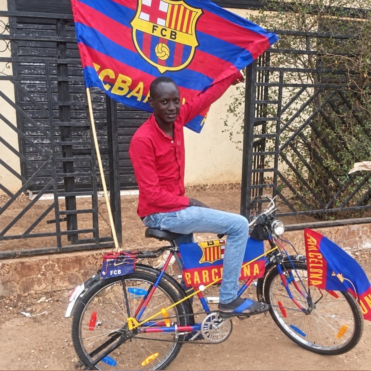 Gambito_Cule's tweet photo. @FCBarcelona_es Vamos Lamine https://t.co/itX1cFbqdL