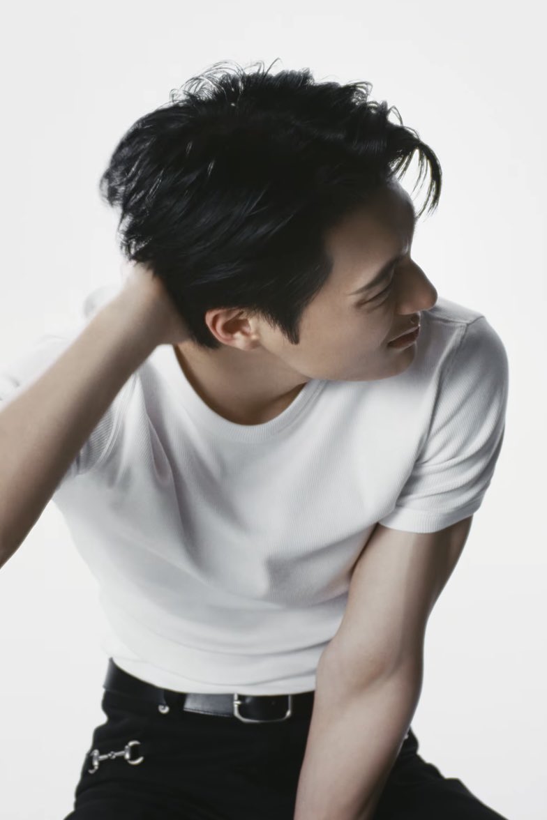 aijiyw's tweet photo. jeno’s the definition of effortlessly fine https://t.co/2o4UucWxJy