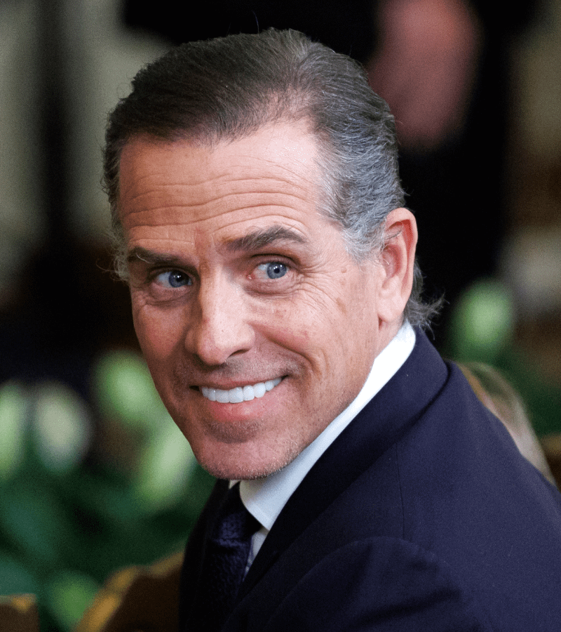 bubblemaps's tweet photo. $LAPTOP was a bloodbath!

80% of traders lost money:

• 2 lost $100K-$1M
• 100 lost $10K+
• 700 lost $1K+
• 11,000 smaller losses

Thank you Hunter Biden! 🤡 https://t.co/kncqLeiZ4B