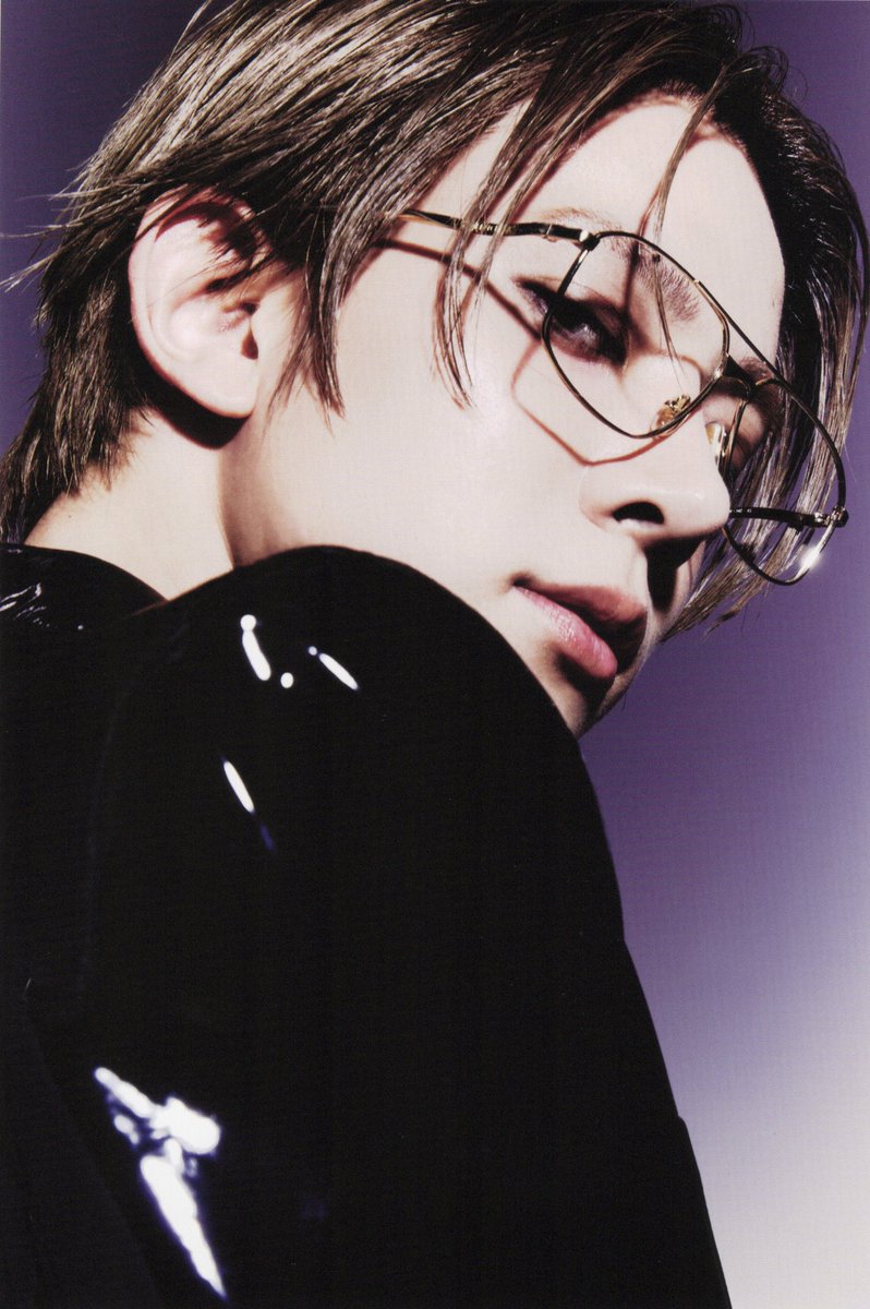 evanspopbase's tweet photo. This EVAN from the Explosion Version Photo book ❤️‍🔥❤️‍🔥

 #에반 #EVAN #HEESEUNG #희승 https://t.co/r27C137jst