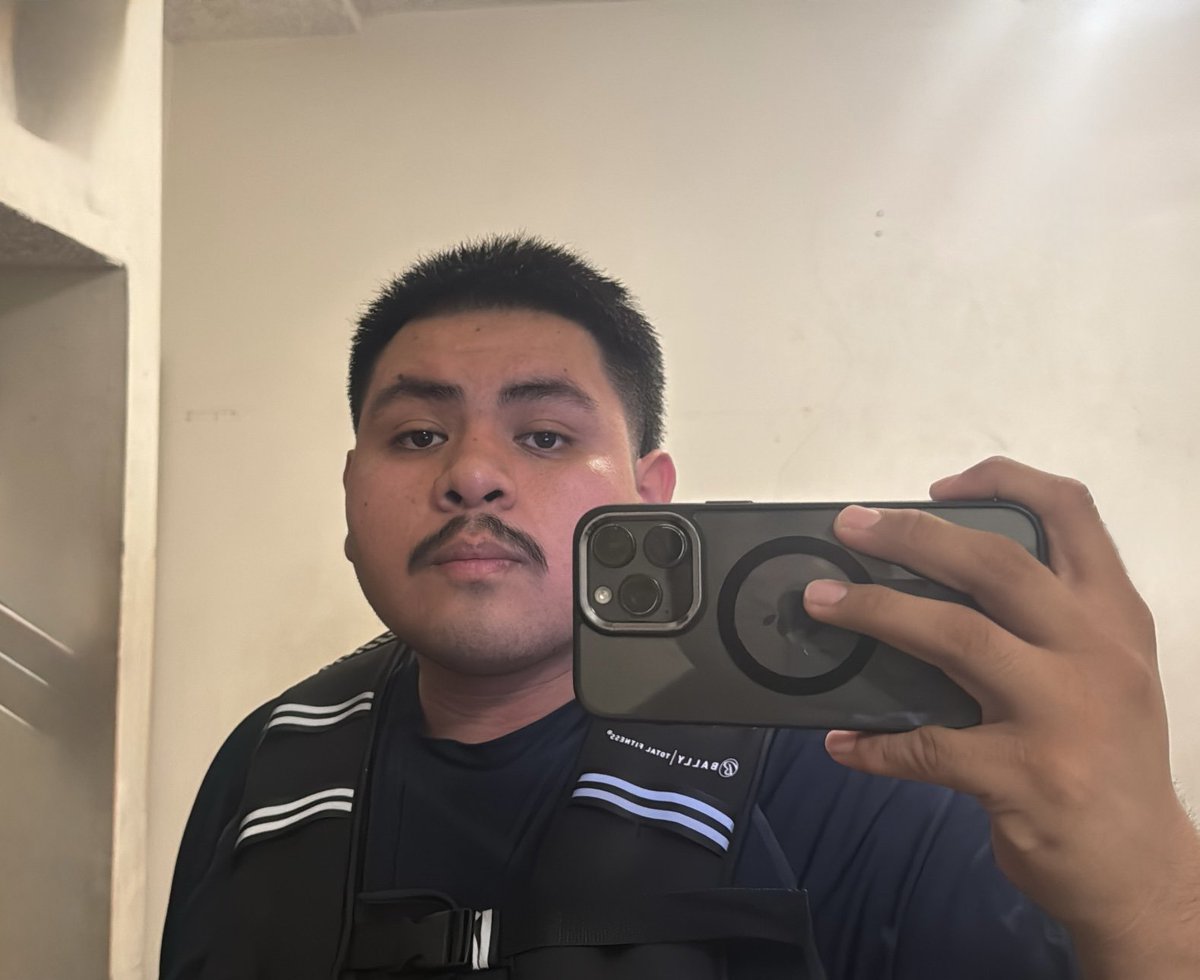 brianthechub's tweet photo. Hmu https://t.co/dvdqFPcKne