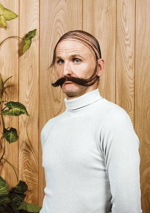HauptmannF's tweet photo. @AlleNeune999 Sollte man nicht irgendwann dazu stehen, dass die Haare ausgehen? https://t.co/IELE8RMmCS