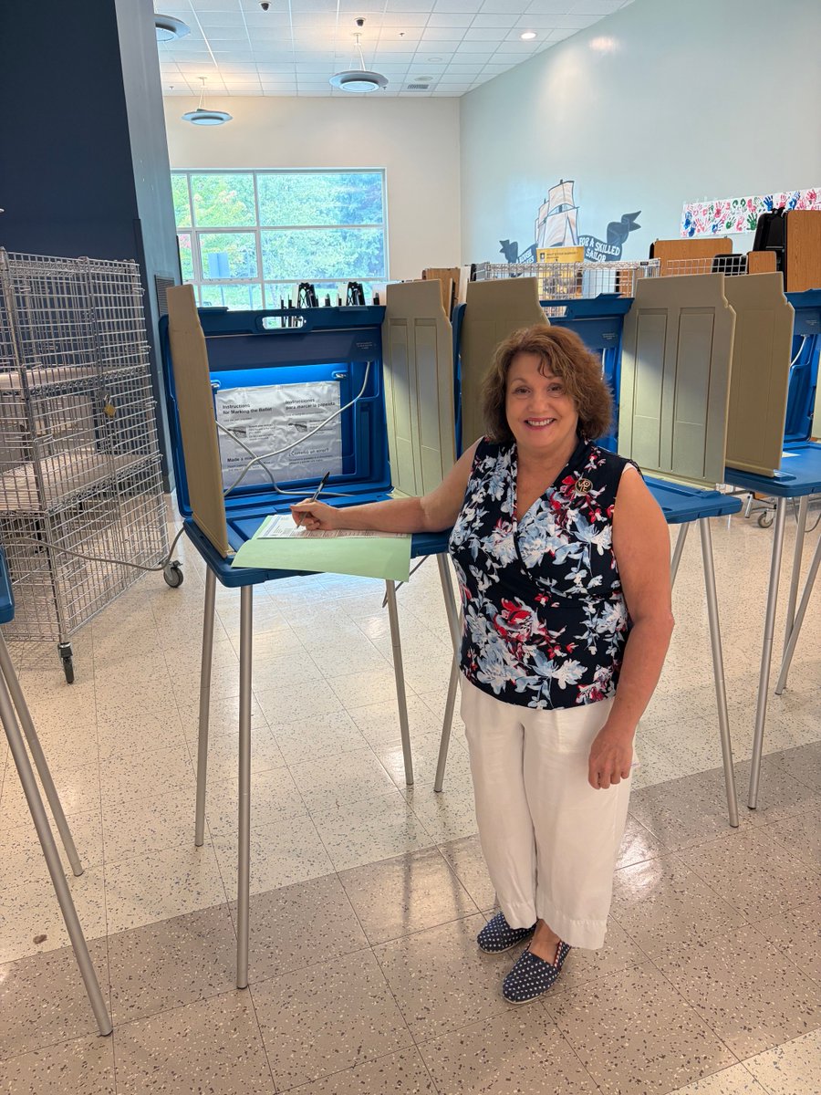MiaForRep's tweet photo. Just voted and I feel fine! https://t.co/TUdsvBH4qH
