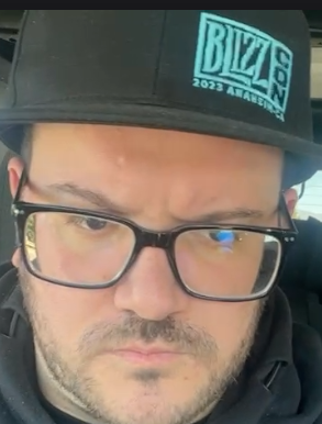 KarmaZozo's tweet photo. @cruelladk Pas de place pour les personnes qui font de la diffamation à mon égard, la justice est du côté des frères de chez Blizzard, dommage hein.

Mais comment ça je suis pas invité non plus ? Je comprends pas la question... #Pas_WoW_Partner https://t.co/nvbQg85Ssi