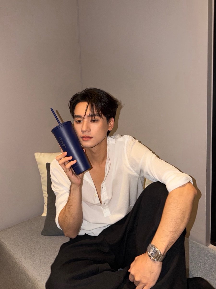 haritbuayoi's tweet photo. come refill your happiness with all select, and let every sip bring a little sweetness to your day. 𝐥𝐢𝐦𝐢𝐭𝐞𝐝 𝐜𝐮𝐩𝐬 𝐚𝐫𝐞 𝐚𝐯𝐚𝐢𝐥𝐚𝐛𝐥𝐞 𝐰𝐡𝐢𝐥𝐞 𝐬𝐭𝐨𝐜𝐤𝐬 𝐥𝐚𝐬𝐭, but your favorite drinks are still ready to be refilled as usual. https://t.co/U0mmCoopKR