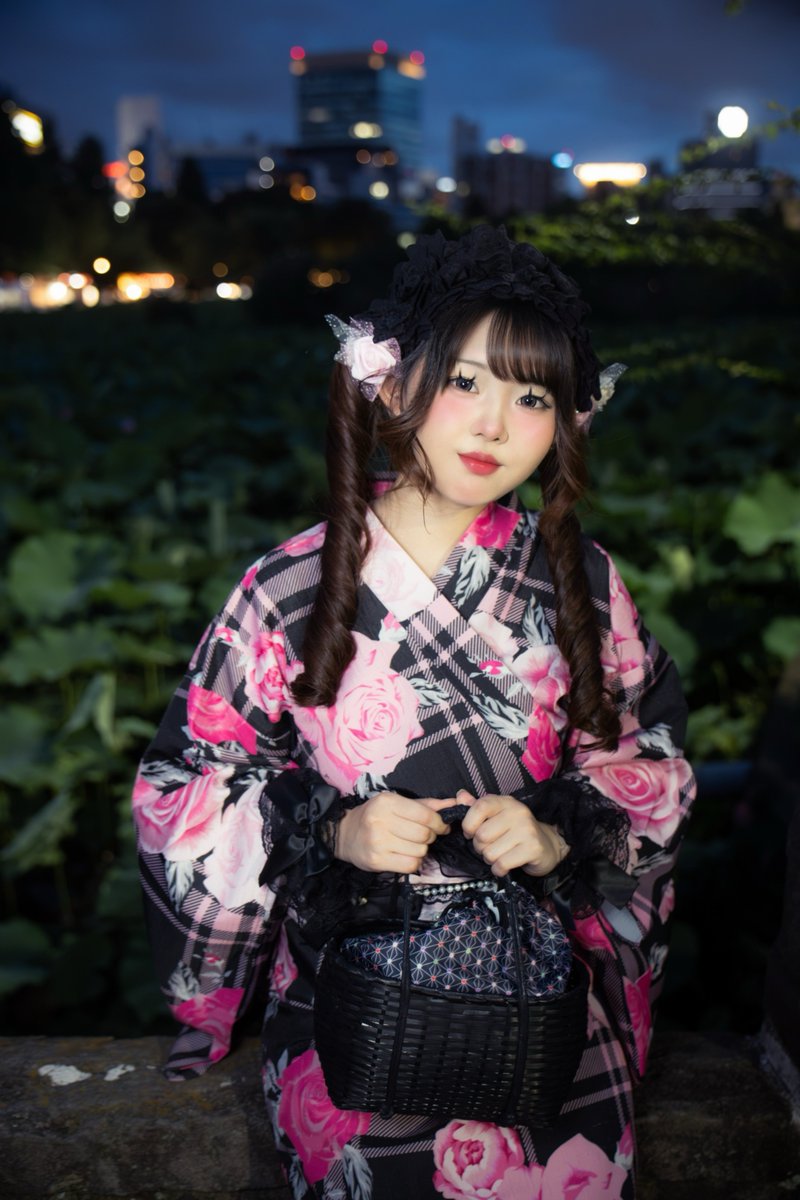 Aynis4nya's tweet photo. 【Portrait】

さいて　さいて　月にお願い
おだやかな影に薄化粧

Model：@layernotamago https://t.co/S4SJpRool3
