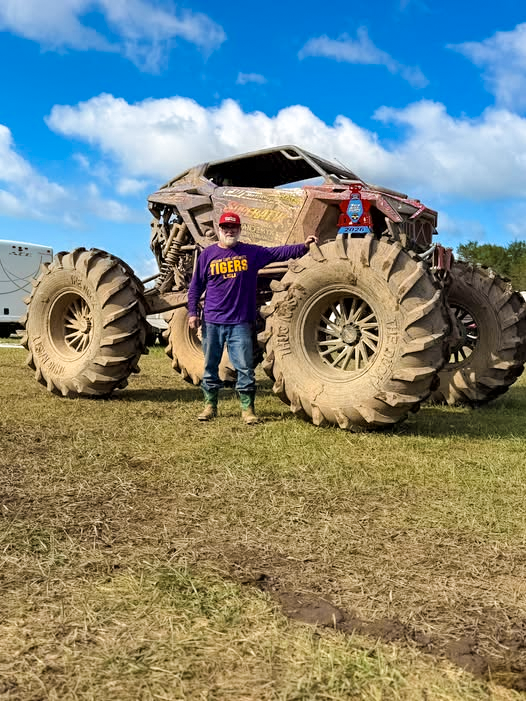 superatvtweet's tweet photo. @thebobbycobb50 has one of the most insane @PolarisRZR #ProR builds yet! This thing is massive, and it brought him home a trophy from the @michigan_mud_jam! 🏆💪⚙️#SuperATV https://t.co/vQt8dNF68y