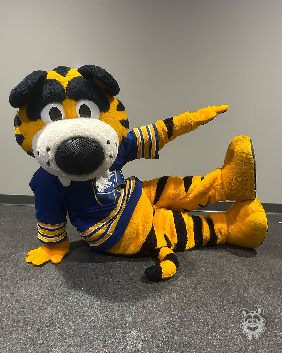 Sabretooth_NHL's tweet photo. Give me a V-O-T-E 🗣️

Vote for me for best mascot —> https://t.co/AKx9Ggz3uK https://t.co/PoP2AQXBhO