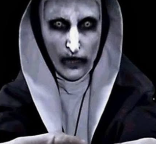 MaskedHorror123's tweet photo. WOMEN IN HORROR WEDNESDAY
Happy Birthday to Bonnie Aarons, the terrifying face behind Valak
From The Conjuring 2 to The Nun & Nun II, she turned Valak into a modern horror icon.
Is Valak one of the most terrifying demons in horror?
#WomenInHorrorWednesday #BonnieAarons #Valak https://t.co/mk5spwm7pb