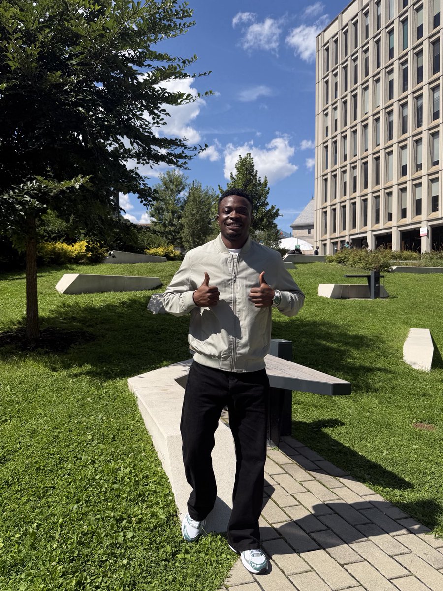 OYE_mustShine's tweet photo. From EKSU to North America 🇨🇦!
One minute you're being celebrated as the Overall BGS, and the next minute you're starting your MSc in Biostatistics at the Faculty of Medicine at McGill University, Canada’s top(1) university, as a Mastercard Foundation Scholar. https://t.co/GVA3ohXk2u