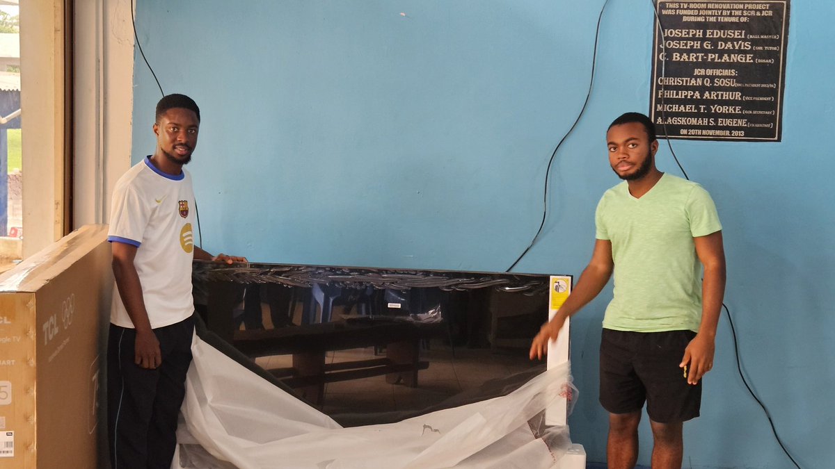 _QueensHall's tweet photo. The Junior Common Room Committee (JCRC) has procured a 75-inch TCL smart TV for the hall as part of the TV room's renovation.

Maxwell-Ramsey Led Administration 
#Queenshall https://t.co/3KgycJ9guV