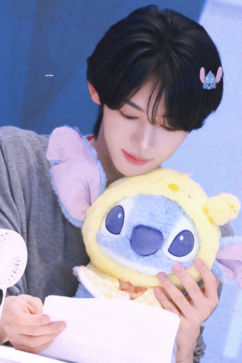 jaeniwink1's tweet photo. 260825 토끼야 토끼🐰
#한진 #투어스 #TWS #HANJIN #ハンジン #韩振 https://t.co/XrSqZdSpfg