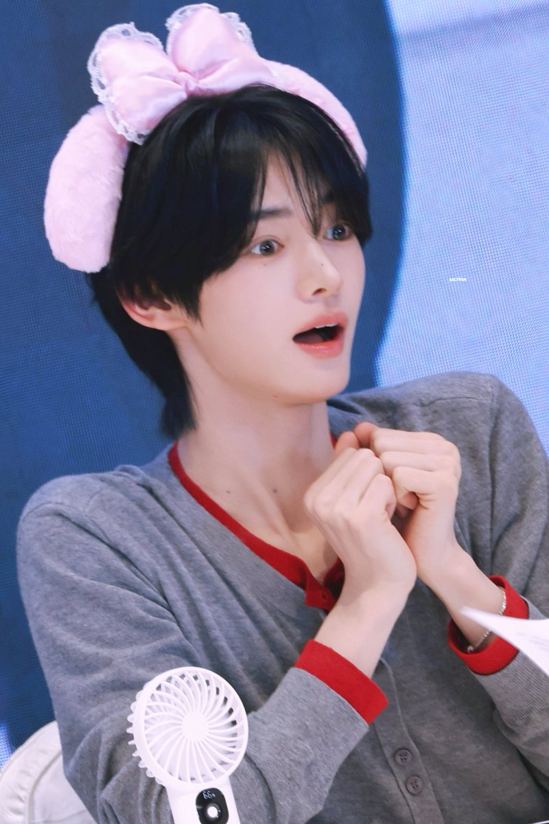 jaeniwink1's tweet photo. 260825 토끼야 토끼🐰
#한진 #투어스 #TWS #HANJIN #ハンジン #韩振 https://t.co/XrSqZdSpfg