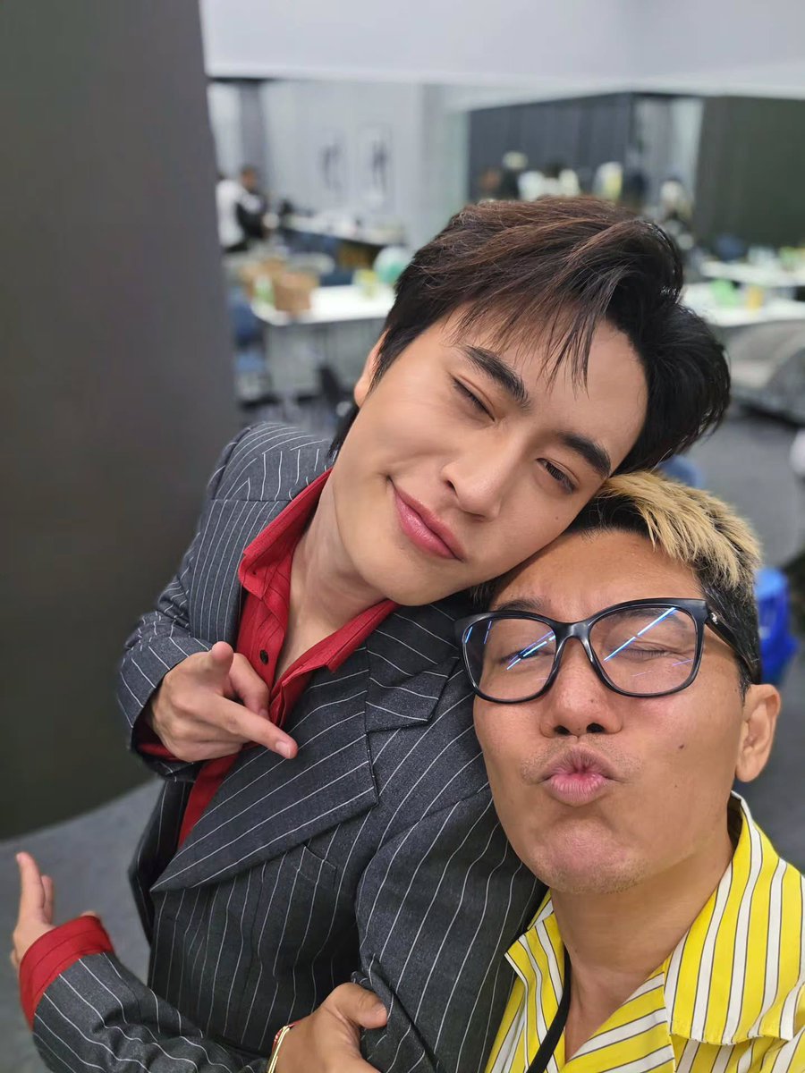 nongsiii's tweet photo. this cute boy 🥹🤲🏻
cr: ammpattarat

#GeminiConcert
#Gemini_NT #เจมีไนน์ https://t.co/LJ2hBoVl9l