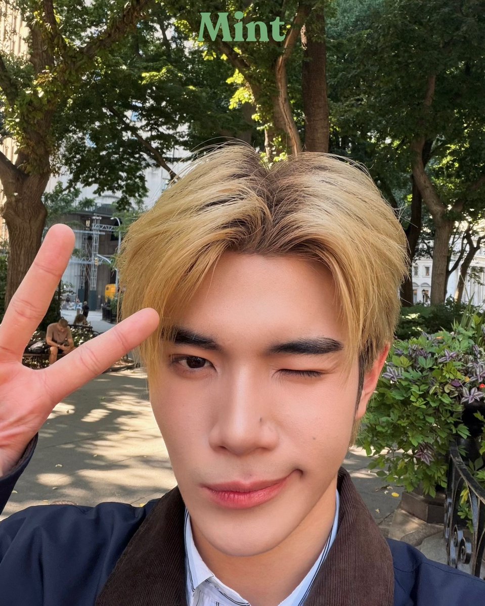 FourthOfficiall's tweet photo. IG Post Update [09092026] : mintmag_th

ไวป์ดี! #MintReports เสิร์ฟภาพ 3 หนุ่มสุดเท่ 'เจมีไนน์-โฟร์ท-ภูวินทร์ แบรนด์แอมบาสเดอร์ของ Tommy Hilfiger ในวันสบาย ๆ ก่อนร่วมชมโชว์ Tommy Hilfiger Spring 2027 Runway Show ณ The Plaza New York 11 กันยายนนี้

FOURTH IN NEW YORK
#TommyHilfigerxFourth #TommyHilfiger 
#TommyFamily #TommySS27
#Fourthnattawat #โฟร์ทณัฐวรรธน์