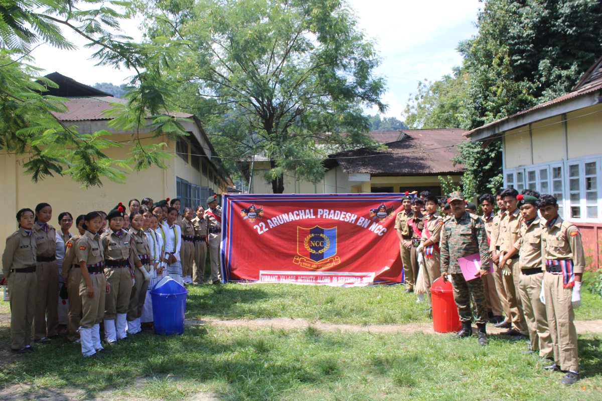 nccdibrugarh's tweet photo. #22ArunachalPradeshBnNCC conducted a Vibrant Village Activity at Along Village, engaging youth through cultural programmes, painting, environmental awareness and Swachh Bharat activities, promoting creativity, civic responsibility and community connect.
#DibrugarhGPHQNCC
#DteNER https://t.co/g5lhWNJAU1
