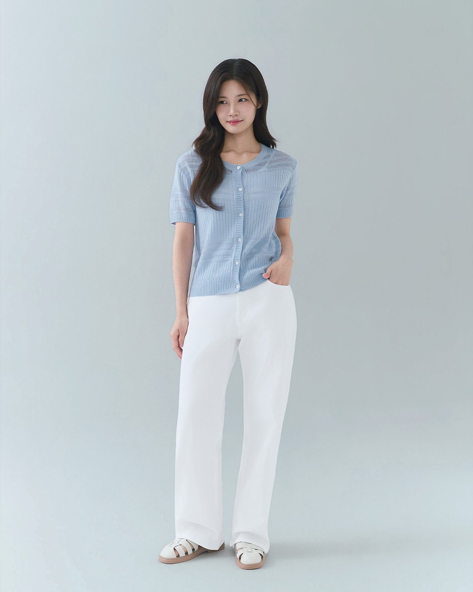 CythiaOrnevulc's tweet photo. Top: Textured knit round-neck short-sleeve cardigan 
Bottom: White Tencel banded wide loose-fit pants (WH) 
A textured knit cardigan paired with white wide-leg pants. https://t.co/6NvHmczaoY