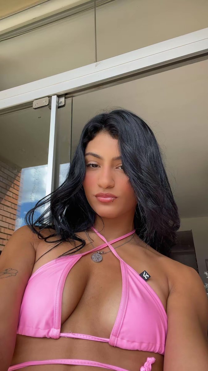 onlyleryn's tweet photo. Amo este color🩷 #bikini #only #hot #verano https://t.co/LJUGd9WlnU