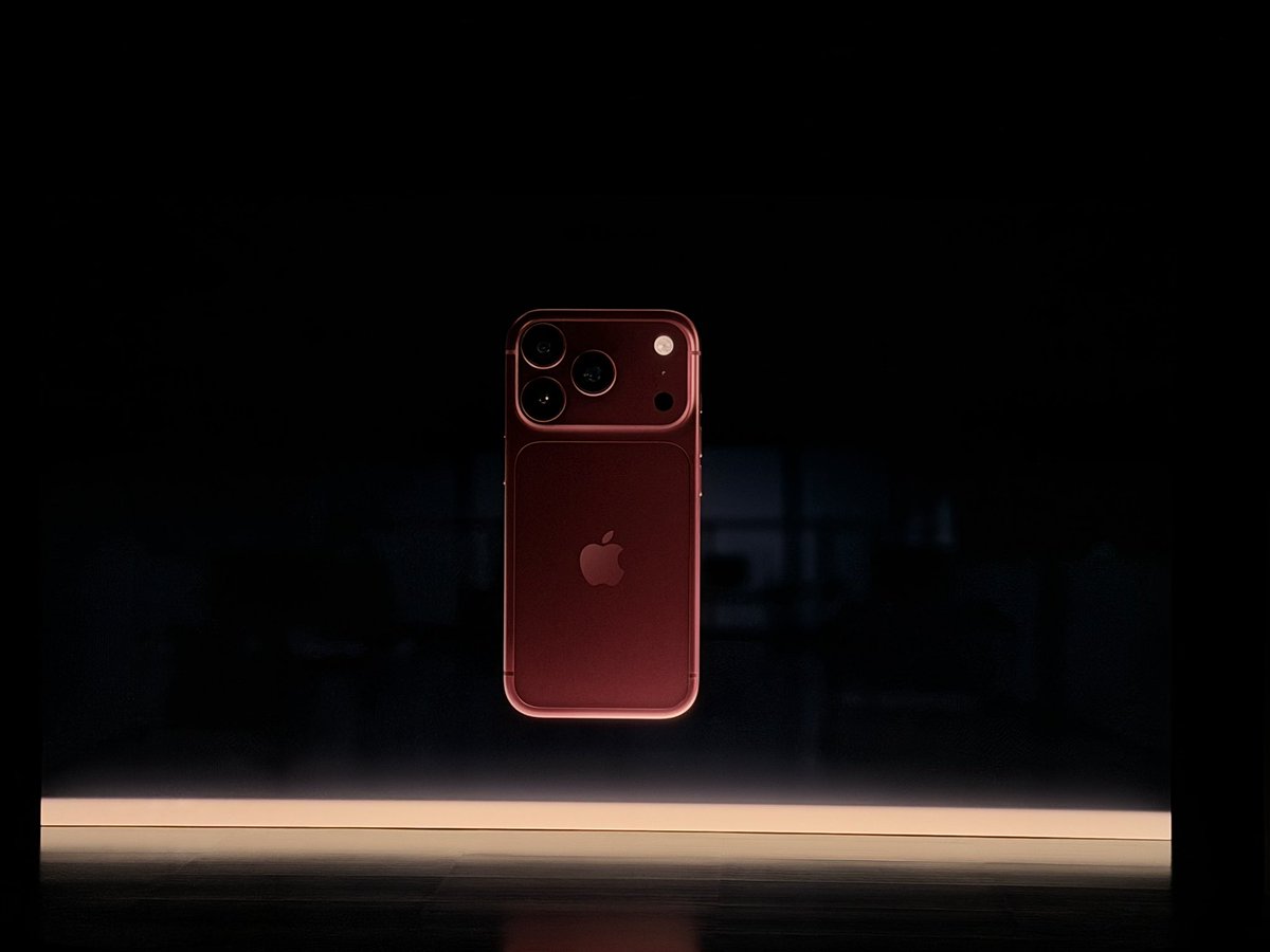 spin9's tweet photo. เปิดตัว iPhone 18 Pro 

อัปเกรดชิพเป็น A20 Pro

4 สี
- ดำ Deep Black
- เงิน Silver
- ฟ้า Glacier
- แดง Burgundy

#AppleEvent https://t.co/ai8KzUGL87