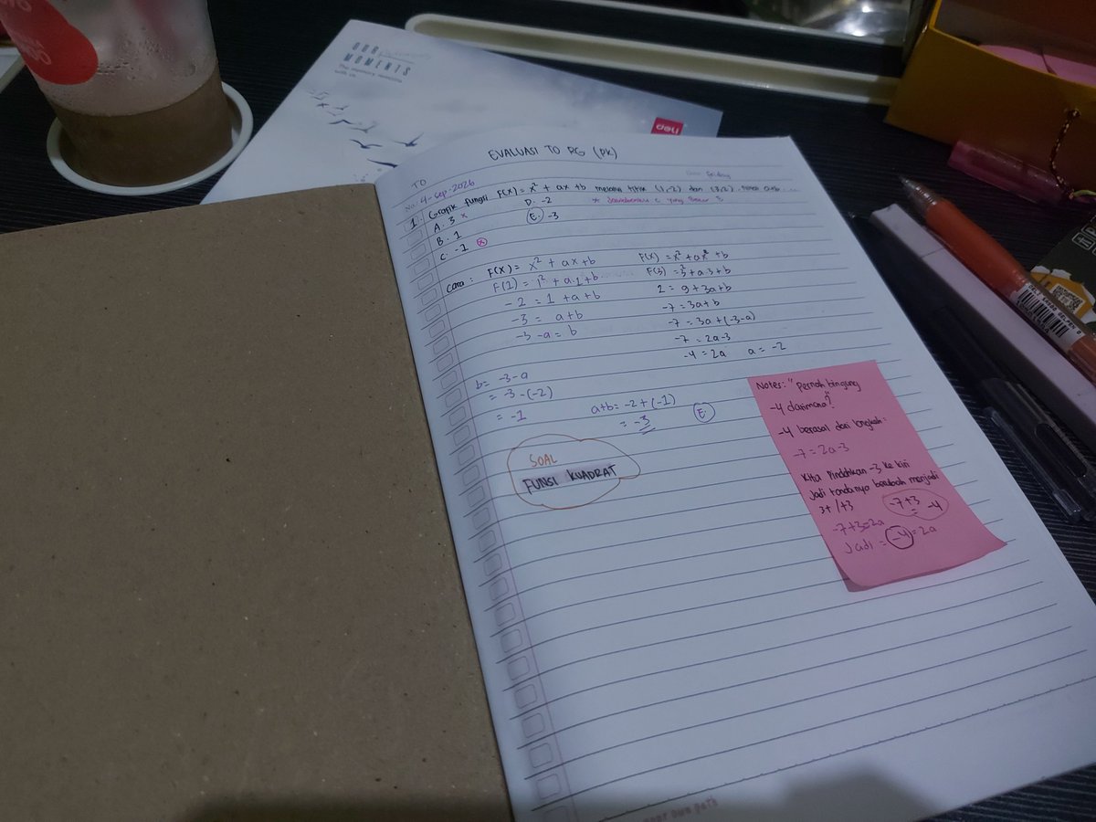 aliyahcz_'s tweet photo. Huhu guys, jam belajar aku rata" bru bisa se jam😭 sbnrny bkn alesan tpi krn ada satu dan lain hal selain bljr yg ku kerjain jdi bru bisa dpet waktu sgni, tpi aku ttp mau usaha maksimal dan trs nigkatin jam bljr n manej waktu sih✊️
#studytwt #moots klo klian rata" brp jam? https://t.co/zOlhiH3oe5