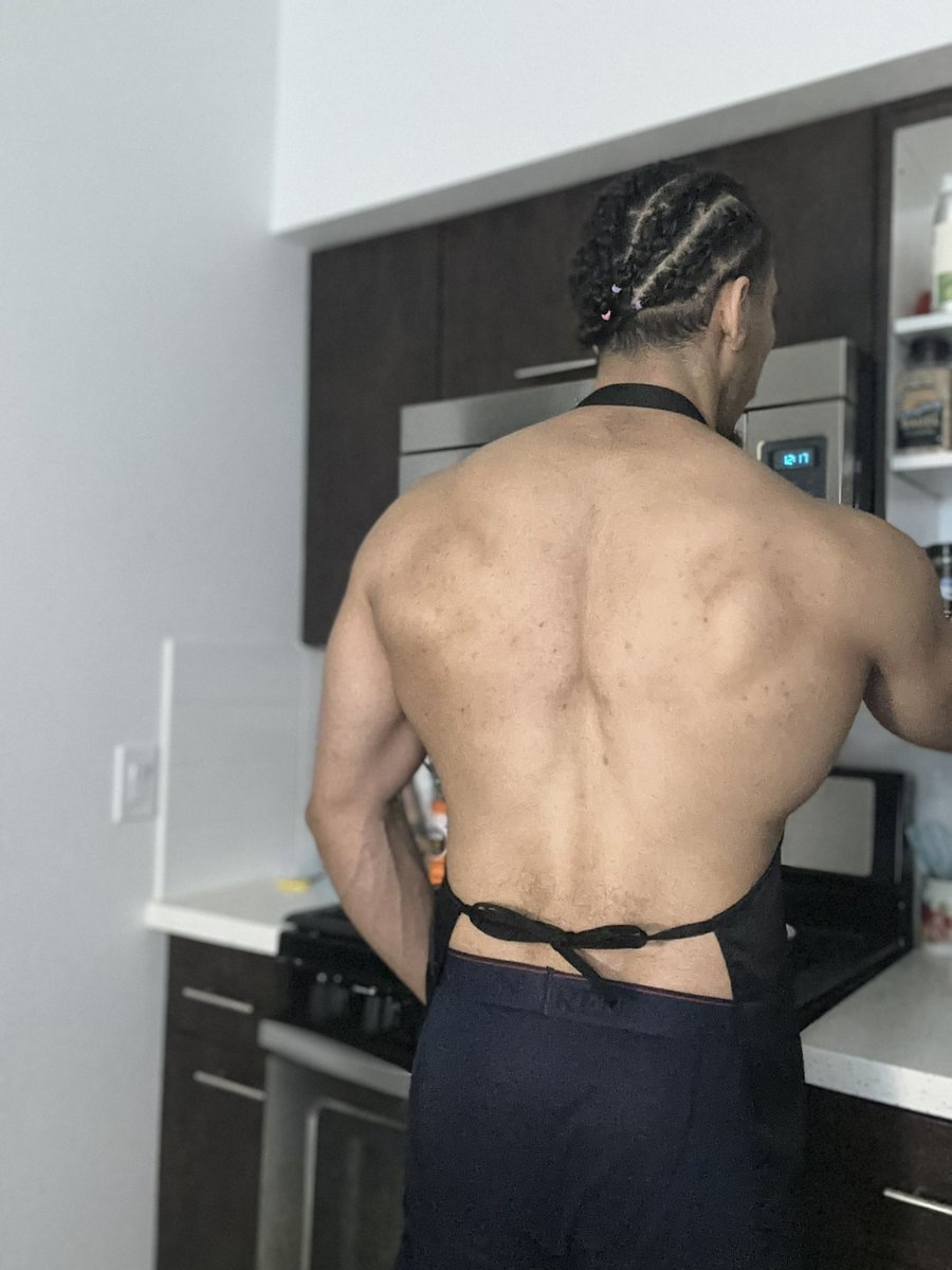 _mrpromoterr's tweet photo. Imagine waking up to breakfast after going home with that couple from last night 😋

#thisiswhy I’m your favorite promoter 🍳🥞

#onlyfans #collab #follow https://t.co/ypI3hdkSA9