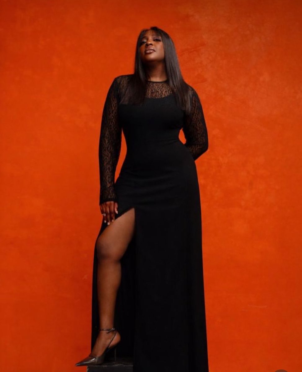 naija_chain's tweet photo. “I would be dropping story time of how I dated this man for a year, I didn't know he was married. I would be dropping 5 episodes to say what happened and I can boldly talk about it cus his then wife divorced him and threw his crusty ass out of the UK” - a woman, Nanz Waz alleges. https://t.co/N2iQQJcjIB