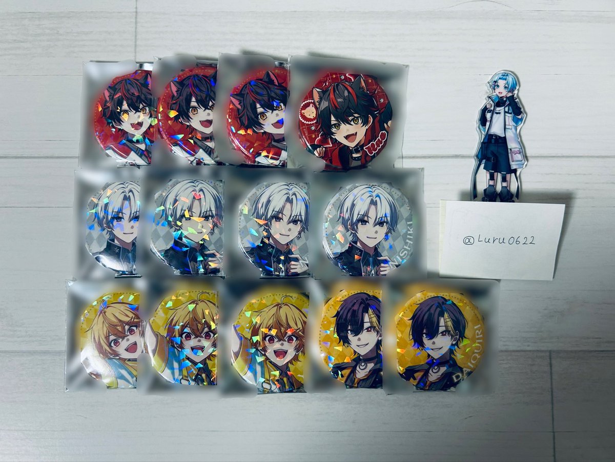 Luru0622's tweet photo. 【交換】すにすて　缶バッジ
譲:1枚目の画像のものor買取
求:2・3枚目の画像のもの
11月8日　有明（📣会場）
1月15日or16日　有明（👟会場）での手渡しのみとなります。
難しいとは思いますがお気軽にお声がけお願い致します。
#すにすてグッズ交換
#すにすてグッズ買取
#STPRグッズ交換 https://t.co/kGcNdrBuSD