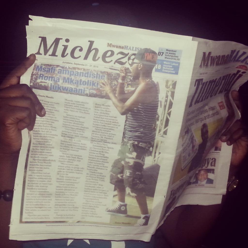 Roma_Mkatoliki's tweet photo. Tarehe kama ya leo 9/9 
Miaka 11 iliyopita
Ilikuwa jumatano saa nane mchana
niliachia huu mua #ViVaRoma

Kabla haijafika alhamisi, wimbo ukawa umeshafungiwa na wenye mamlaka!!

Content bado inaishi…..

Nikumbushe line moja kwenye wimbo huu https://t.co/7qvZGTHmyV