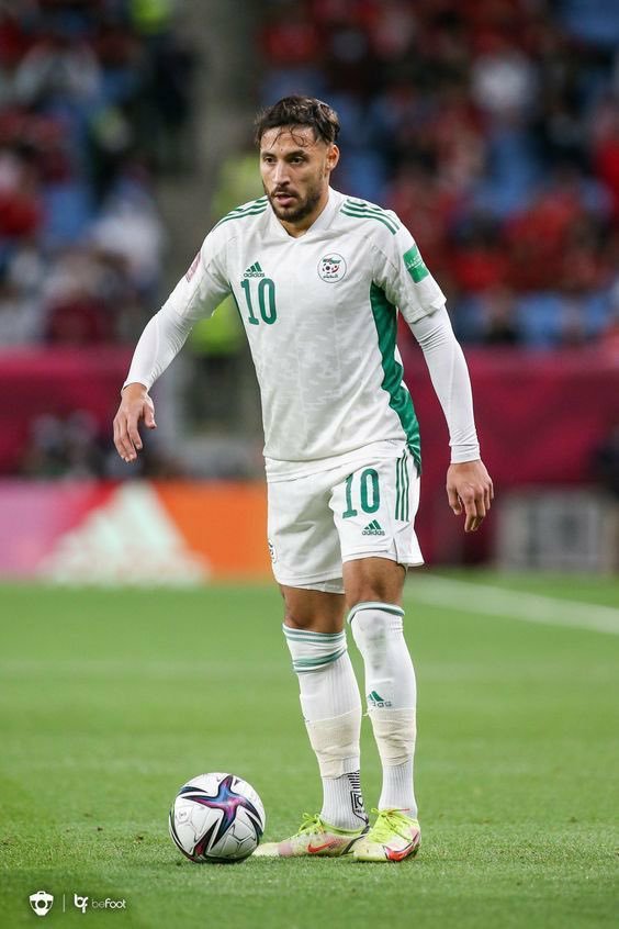 Mohamedyou85246's tweet photo. 🚨🇩🇿  | Youcef Belaïli et Yacine Brahimi devraient faire leur retour chez les Verts ! 

📌 🇩🇿 Antar Yahia aurait inclus les deux joueurs dans la liste élargie pour la Zambie 🇿🇲 et le Burundi 🇧🇮.

📅 La liste sera annoncée avant le 20 septembre. 

🗞️| @elhayatonline || #TeamDZ https://t.co/23Z7AWtj3N
