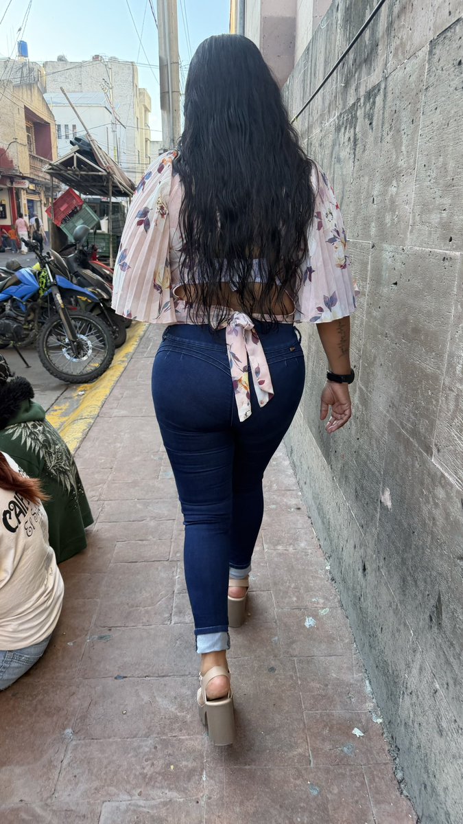 elena_herdz's tweet photo. Ya casi 😊 
Ya se está animando 🤤 https://t.co/HAySUCfGpv
