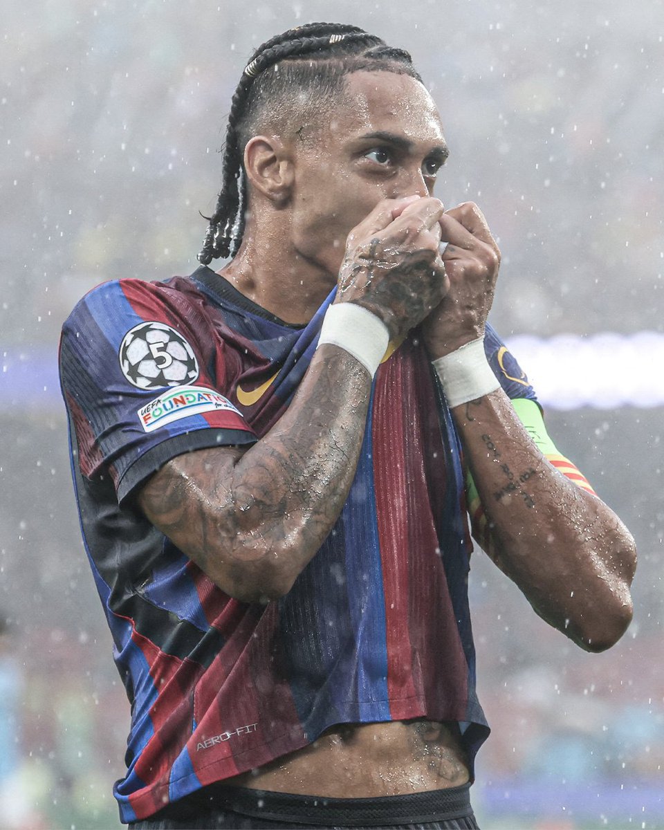 IsaacO60394's tweet photo. How's he not selected for the 30-player Ballon d’Or shortlist? https://t.co/qctZ9ec1TC