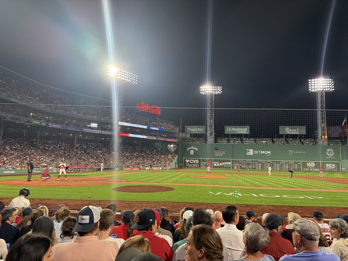 acromayo's tweet photo. First time at Fenway Park last night, and first time at Oracle Park this afternoon.  Both amazing ball parks!
@fenwaypark @OracleParkSF 
#Blessed #Baseball https://t.co/dmga2Sq0Ll