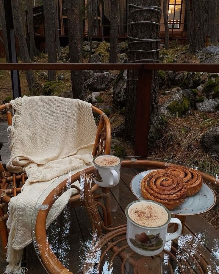 purelivn's tweet photo. autumn vibe 🍂🤎 https://t.co/qOc9UzJBXS