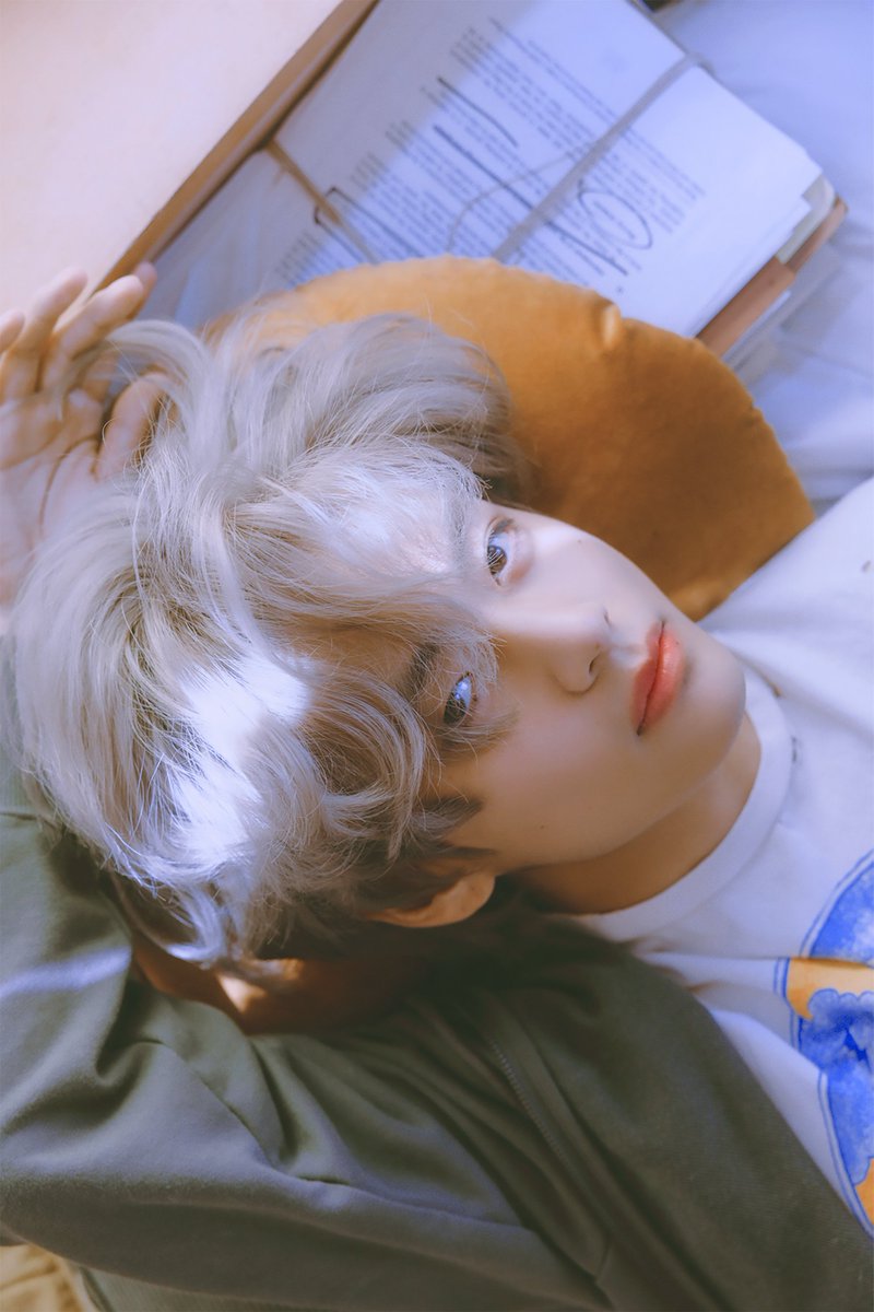 BTSVChartData's tweet photo. Rainy Days by V had its Biggest Streaming Day since 2024 with more than 330,000 streams in the last 24 hours on Spotify! https://t.co/PacwNHdSTK