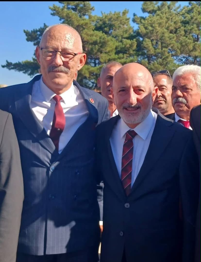 Ali_Oztunc's tweet photo. Bugün partimizin 103. Kuruluş yıldönümü. Önce Anıtkabirde kurucumuz Büyük Atatürk’ün huzuruna çıktık. Ardından genel merkezimizde kuruluş yıldönümü etkinliğine katıldık. Kahramanmaraş örgütünden gelen partililerimizi de TBMM’de ağırladık. https://t.co/qTtAZhiKLE
