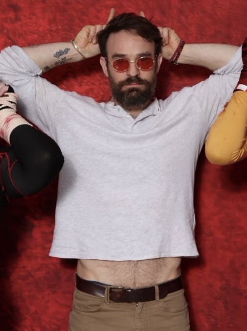 zanaphaxis's tweet photo. The way I’d drop to my knees right here and there just to suck his cock i have no shame https://t.co/Mro0xJnDxQ