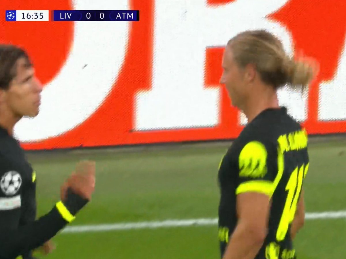 atletiuniverse's tweet photo. MAAAAAAAAAARCCCCOOOOOOOOOOOOOOOOOOOOOOOOOOSSSSSSS LLORENTEEEEEEEEEEEEEEEEEEEEEEEEEEEEEEEEEEEEEEEEEEEEEEEEEEEEEEEEE GOALALALALALALAALALALALALALALAALL!!!!

JULIAN ALVAREZ ASSIST!!!!

1-0 ATLETI https://t.co/moqtpbhrhp