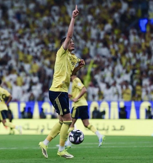 IJustFahad's tweet photo. لا خلا ولا عدم 💛 https://t.co/13ehk04UNp