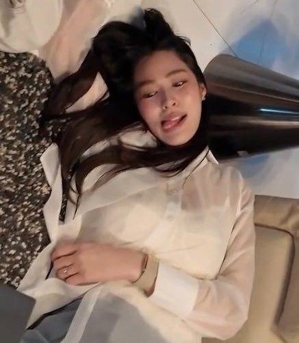 One_0x09's tweet photo. Are they married yet? No? 😭 Then hurry up and get married already, I need my little happiness. 🥹💍

This year’s been way too unlucky. I need a whole year’s worth of good luck. 🍀

(I’m tired, just yapping at this point.)
(But if it actually happens… even better. 😌) https://t.co/UL2ObxBgL8