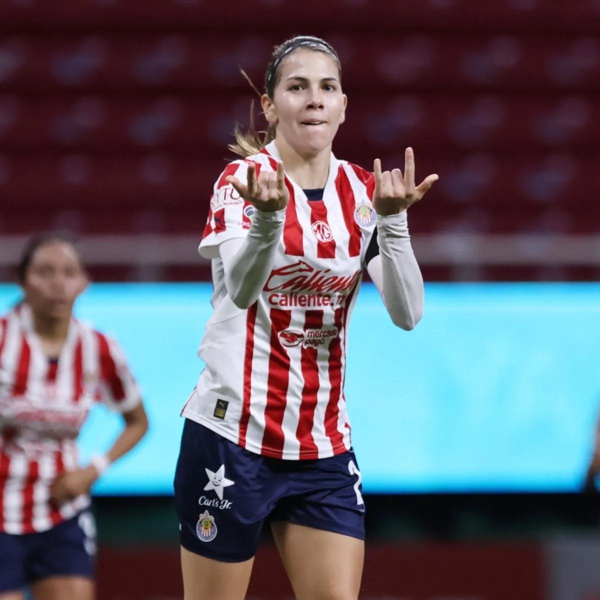 Chulo_Sports_'s tweet photo. “Licha” Cervantes no se queda atrás: llegó a 186 goles históricos en la Liga y estira su ventaja como la máxima anotadora de todos los tiempos.

Mientras que Charlyn no logra destaparse en esta presente temporada… https://t.co/KbayJgs1Fs