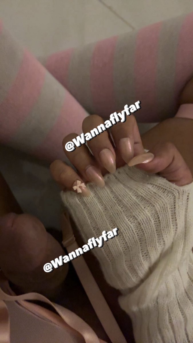 wannaflyfar's tweet photo. ?/10💅 https://t.co/9J4NvBZyDA